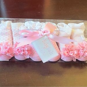 NWT Babybuds girl pink and white booties